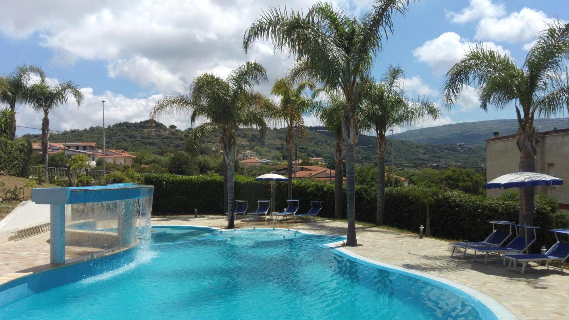 Residence Hotel La Taverna Capo Vaticano Ngoại thất bức ảnh